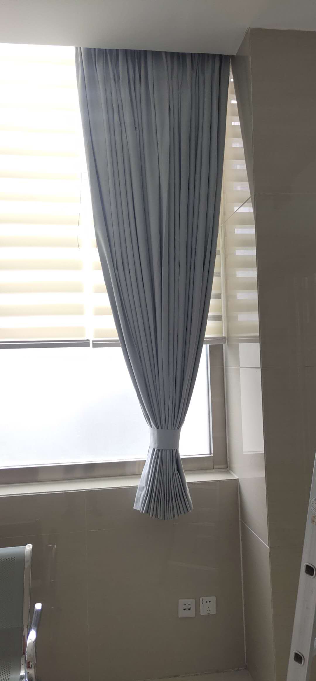 北京朝陽某稅務(wù)局辦公窗簾、柔紗簾安裝