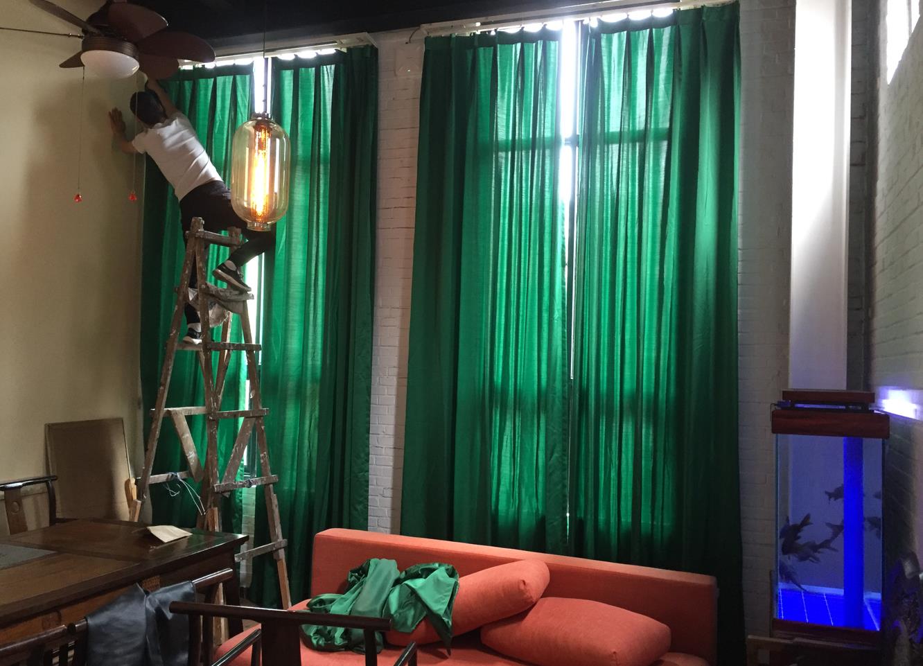 北京競園文化產(chǎn)業(yè)園某企業(yè)窗簾定制安裝